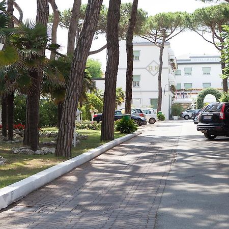 Residence Marina Lido di Jesolo Exterior foto
