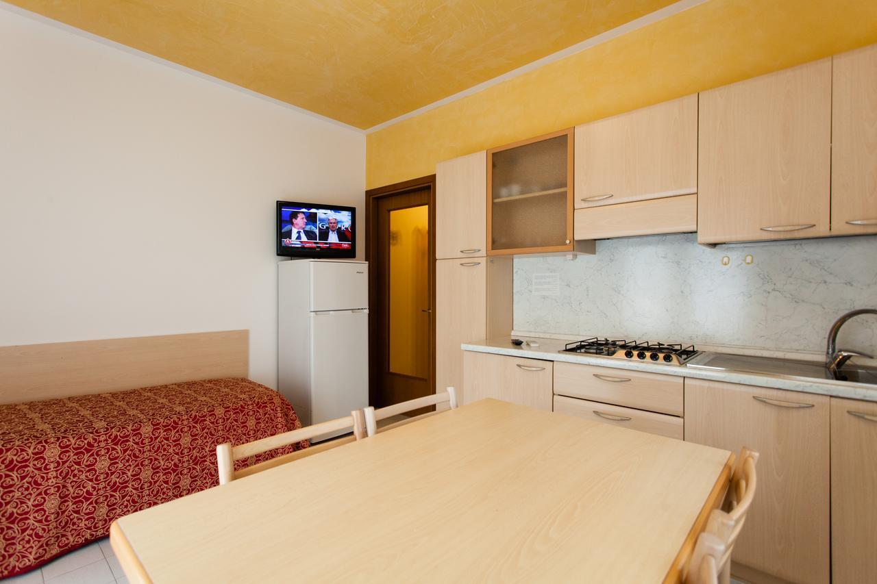 Residence Marina Lido di Jesolo Exterior foto