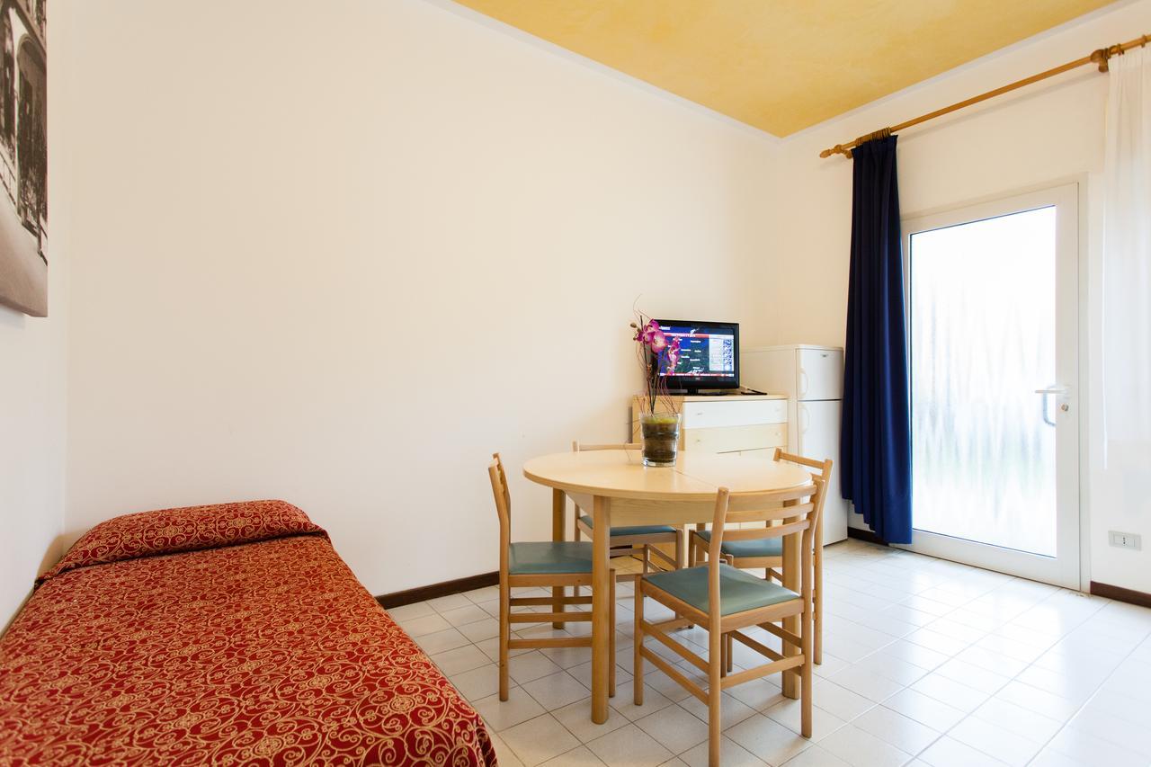 Residence Marina Lido di Jesolo Exterior foto